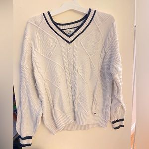 Hollister White Cable Knit V-Neck Sweater With Striped Cuff